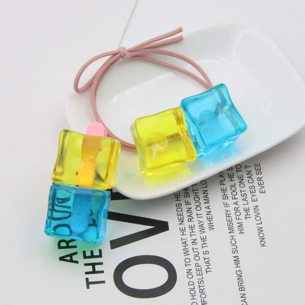 Thumbnail 2 - #6 Latest Trendy Hair Clips Offers