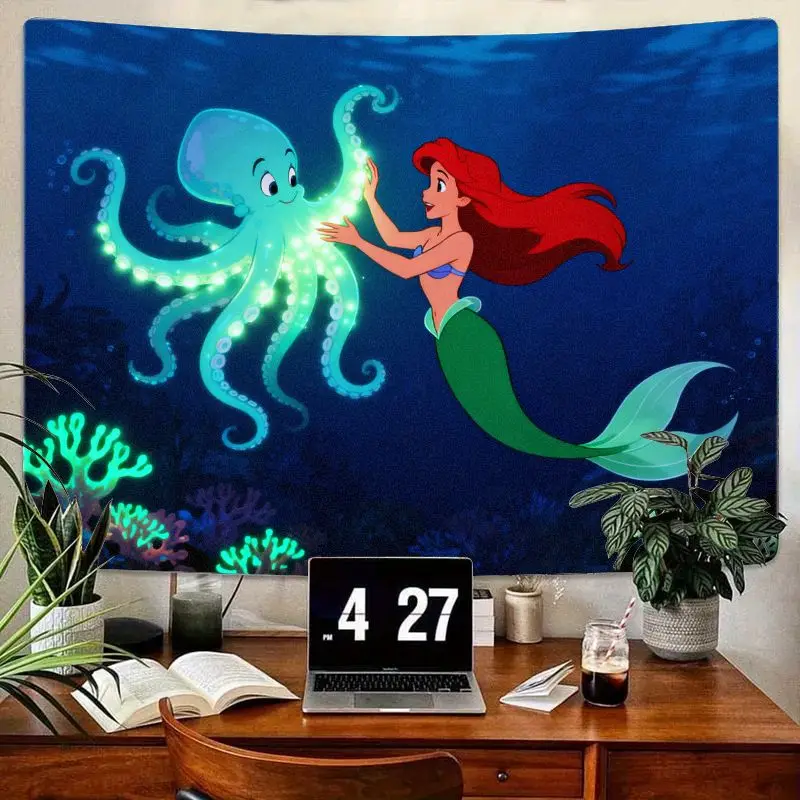 

1 шт., Русалочка, Ариэль и волшебный светящийся осьминог, гобелен, подводный фэнтезийный настенный декор, полиэстер, подарок для детской комнаты для девочек