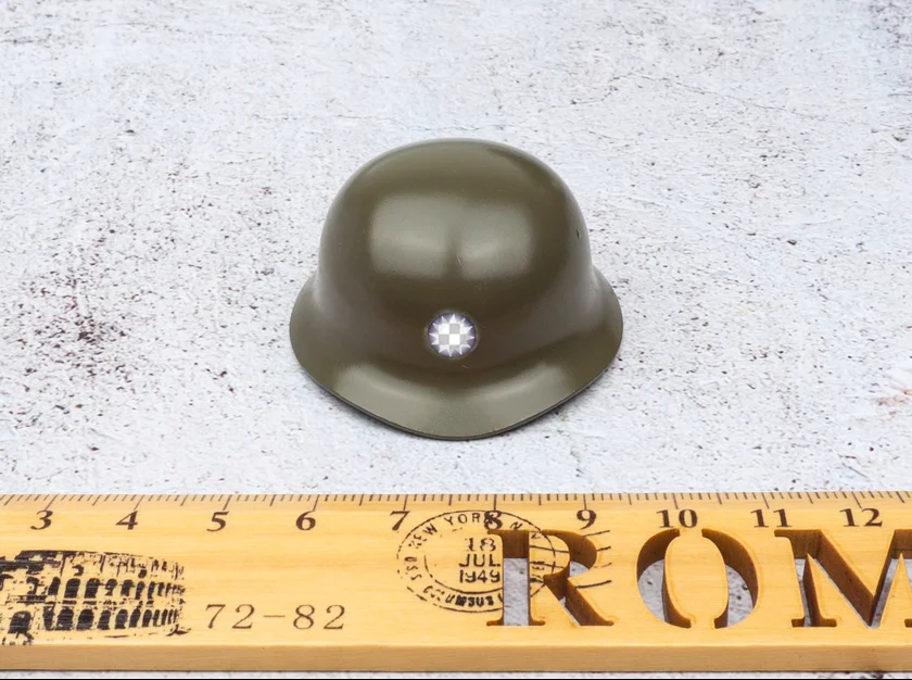 QOM-1029 1/6 Male Soldier 19th Route Army 61st Division Helmet Model for 12''