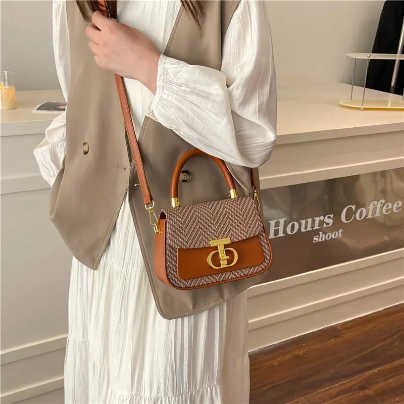 

Famous Designer Elegant Handbag Leather Messenger Bag With Adjustable Strap From Top Luxury Brand Classic Ladies