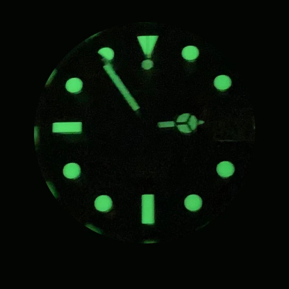 Solid Titanium 40mm Classic Diving Watch Sapphire Glass 200m Waterproof Sunburst Dial Lume Automatic NH35 Asia 2824 Men Watch