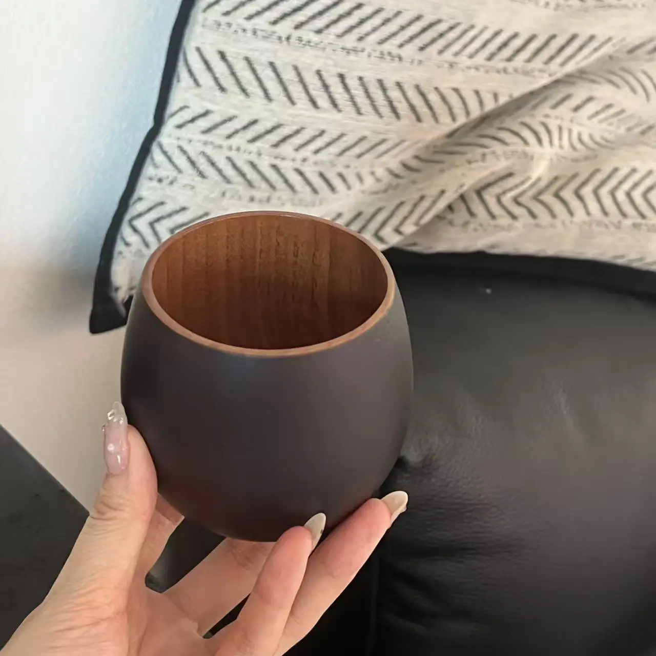 250ml Food Safe Eco Friendly Hand Carved Heat Proof Solid Natural Wood Big Belly Mugs Mild Scent for Tea Coffee Milk Wine Water