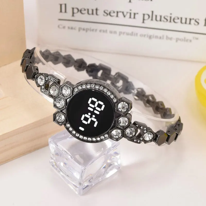 2025 Best Selling Products Luxury Watch Luxury Brand Watch Bracelet Set Diamond Small Steel Band Women Touch LED Watches