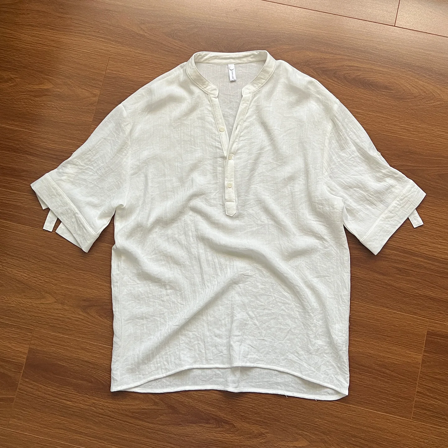 V-neck Short Sleeved Cotton Linen Shirt for Spring and Summer 2026, Loose and Lazy