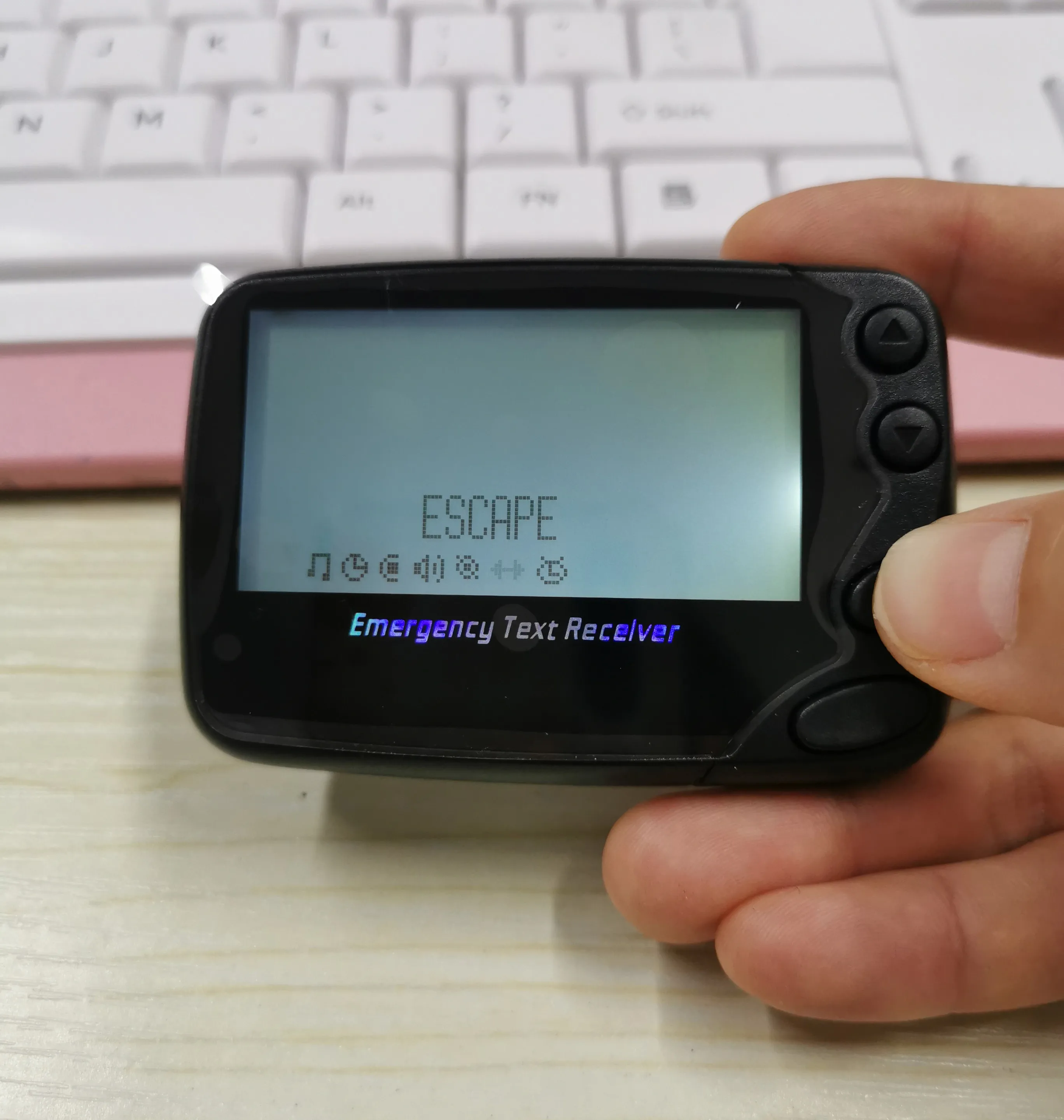 Imagem -03 - Personalizado Freqüência Alpha Numérico Beeper Pager Pocsag Pager Receptor de Texto de Emergência com Corrente Cintura Alta Qualidade