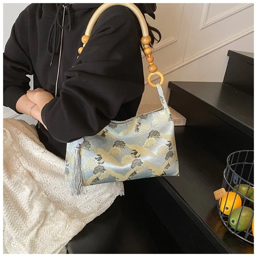 Hasp Sewing Thread Craft​ Embroidered Shoulder Bag​ ​Adjustable Crossbody Strap​ ​Tassel Decoration Bag​