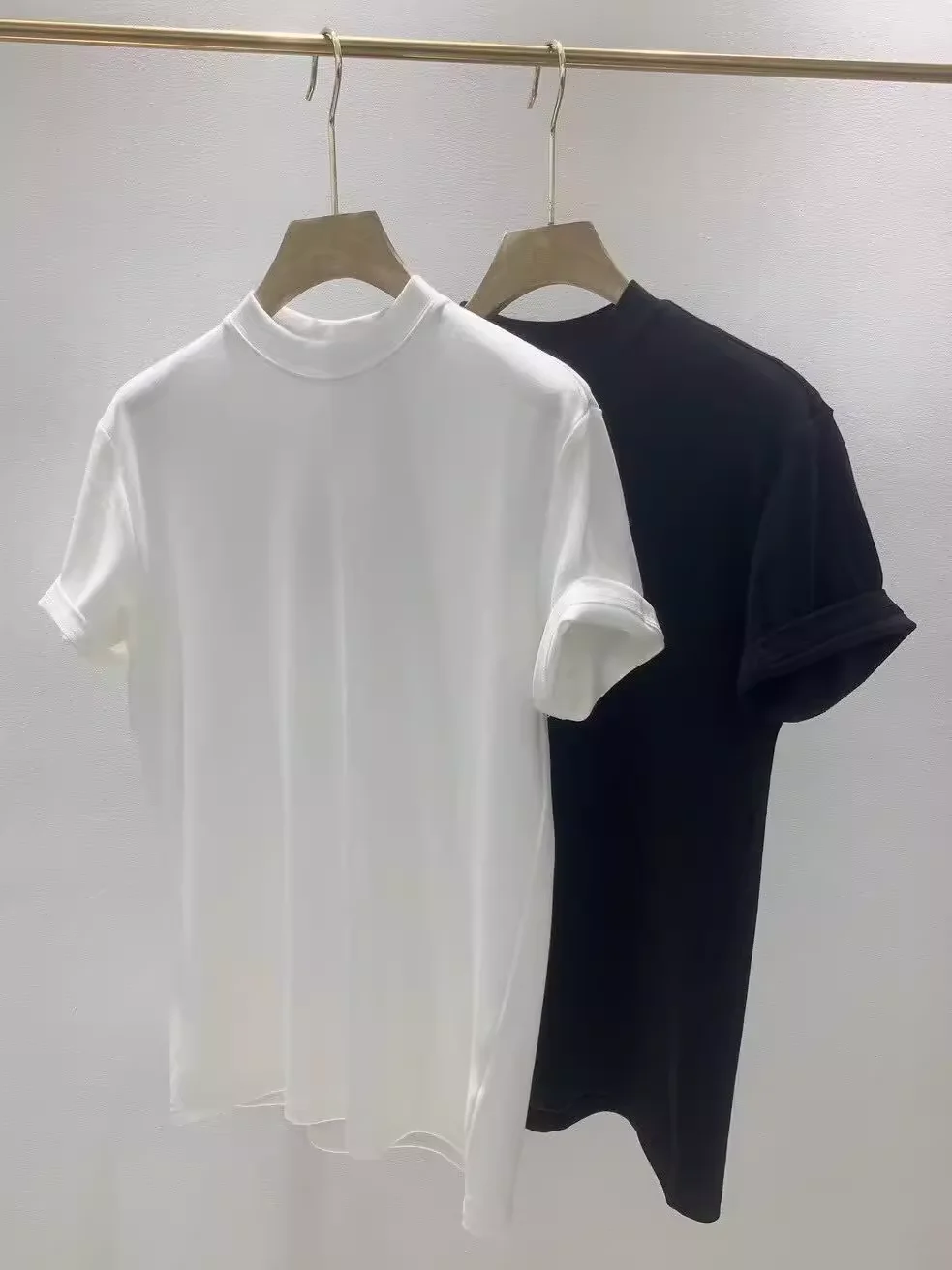 

Новинка 2024: Модная летняя однотонная футболка с круглым вырезом, приталенная, с коротким рукавом, из хлопка, эластичная, универсальная базовая модель.