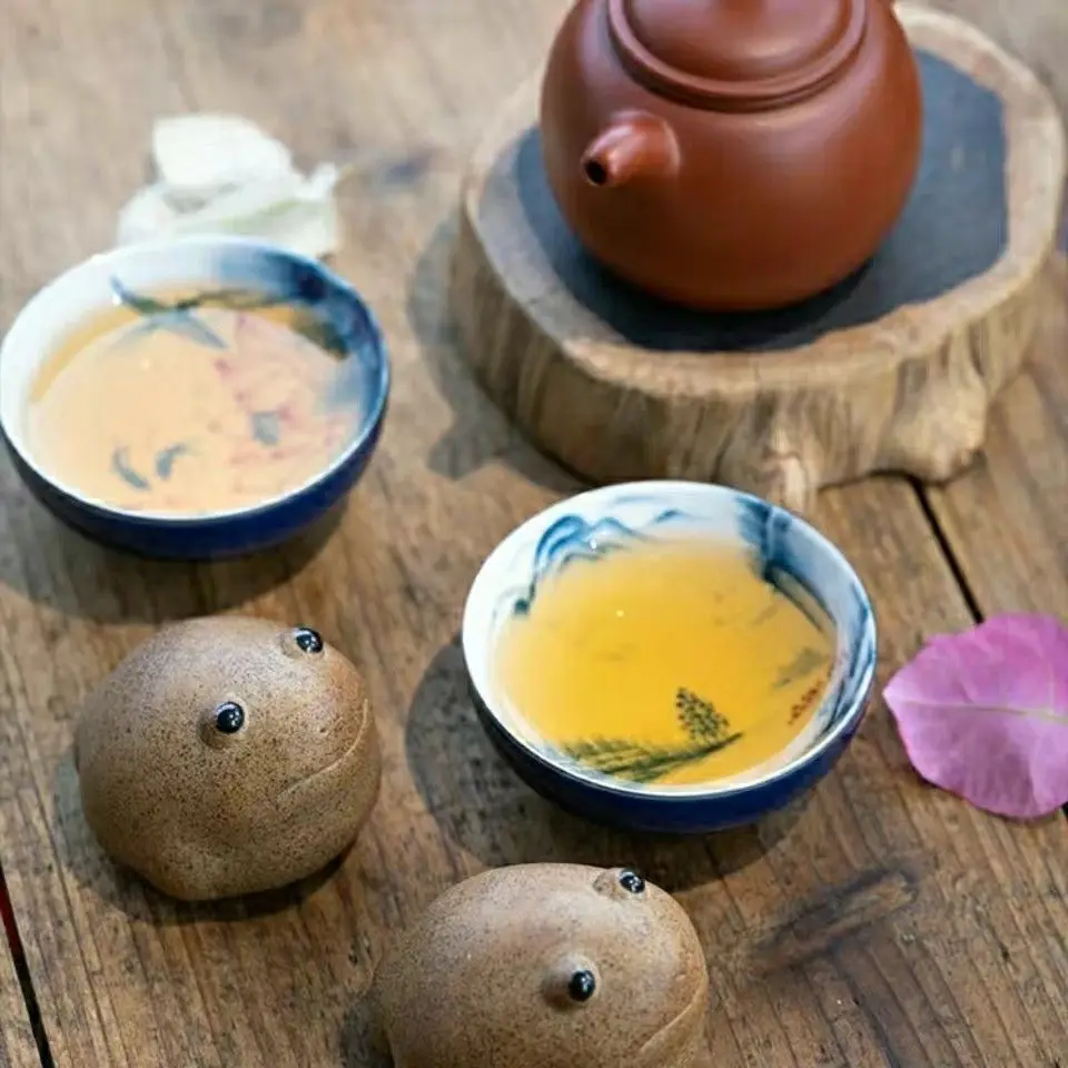 

Lucky Frog Tea Pet Zen Tea Set Coarse Pottery Porcelain Handmade Chinese Animal Cute Modern Style Home Decor