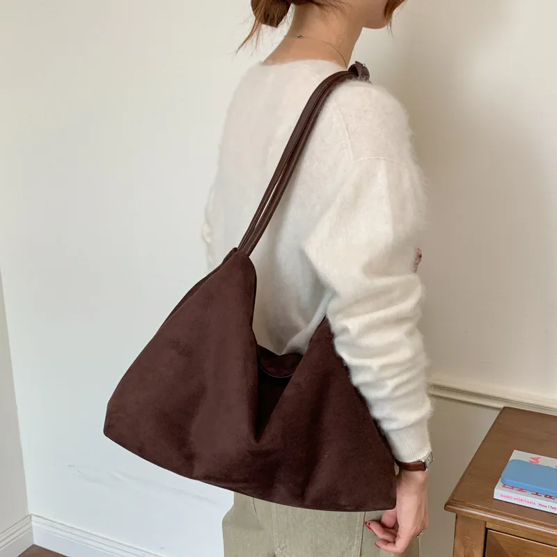 Autumn and winter retro suede tote bag with large capacity2026New stylish and minimalist tote bag for school and commuting