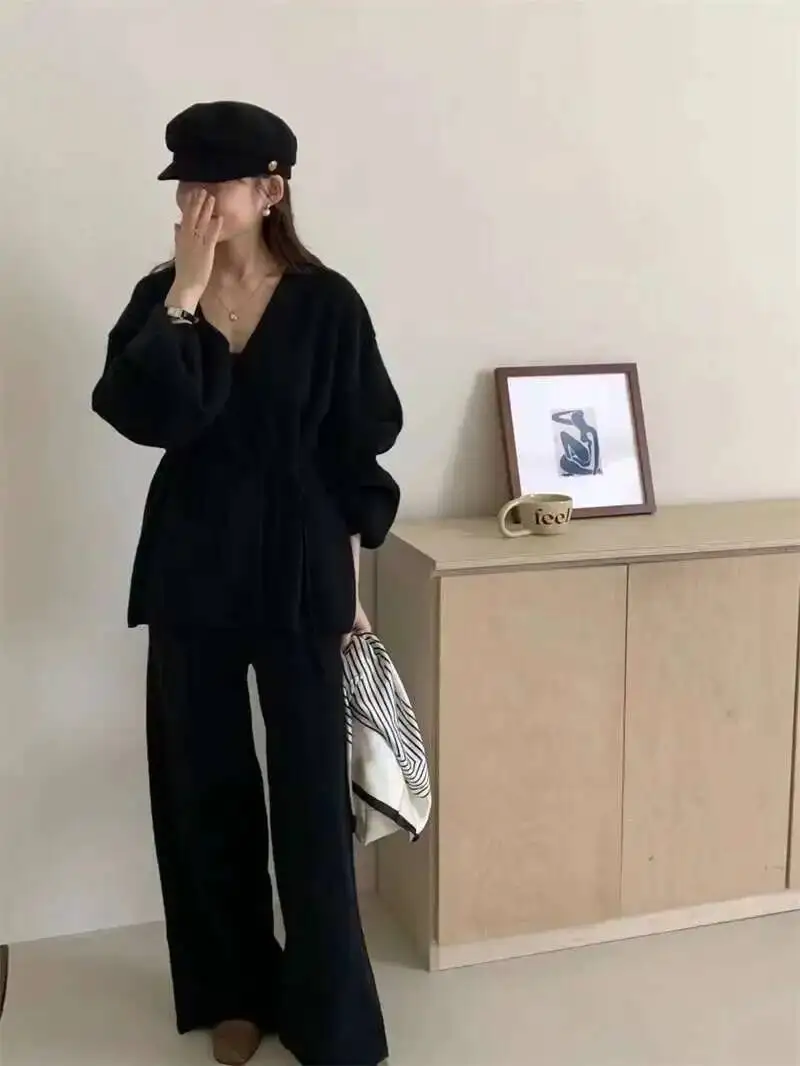 [EWQ] Fashion V-neck Long Sleeve Lace Up Sweater And High Waist Trousers Casual Women Knit Set Clothing 2025 Autumn New 16O1719