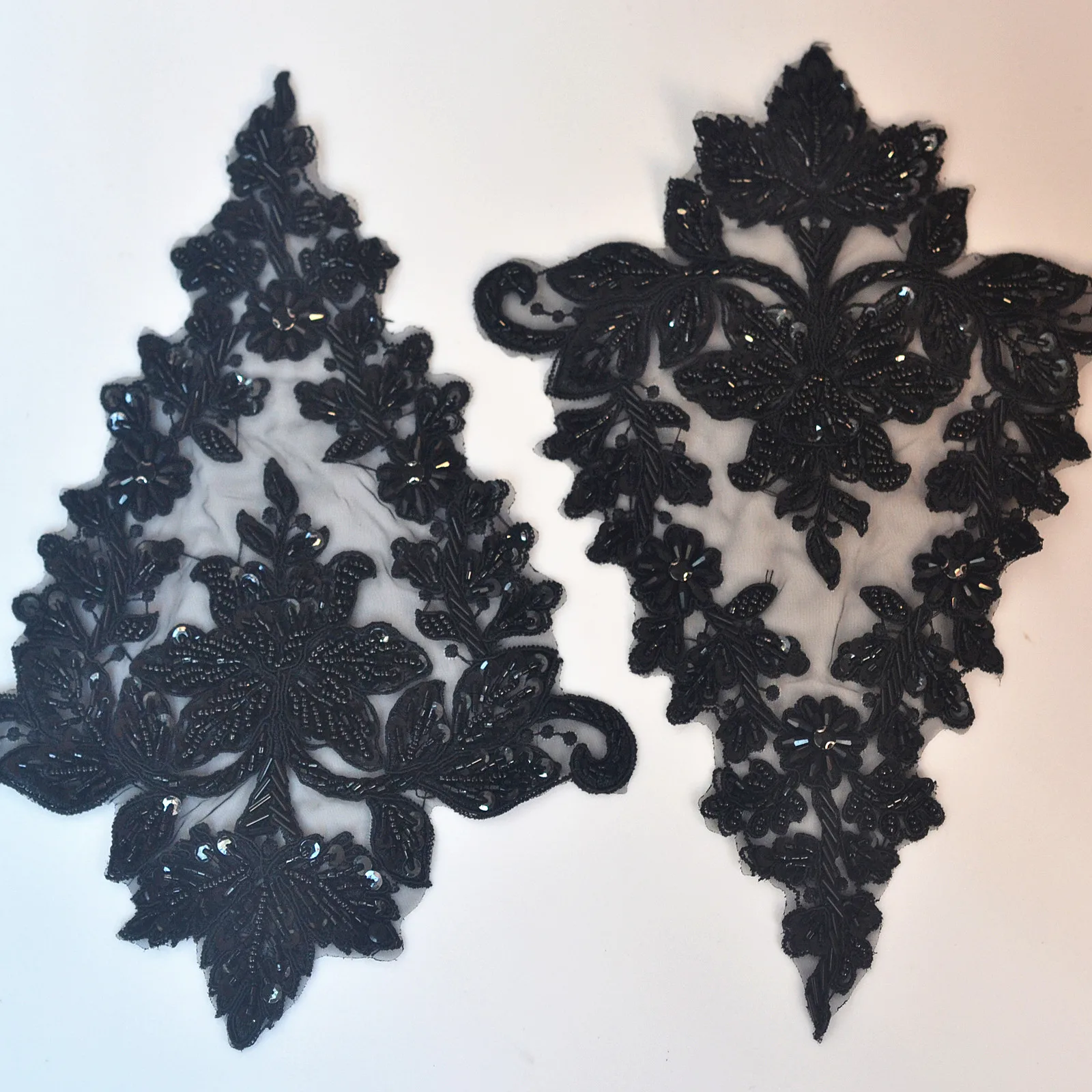 2szt Luksusowy kwiatowy wzór Czarna koronkowa aplikacja Akcesoria do szycia Koronkowe naszywki Patchwork Wstążka Ręcznie robione DIY Craft