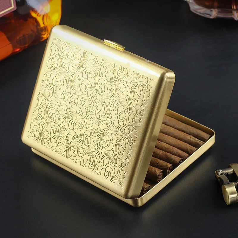 

Metal Cigar Case Portable Gold Engraved Travel Cigar Box Copper Cigarette Case For 1CM Cigar Smoking Accessories