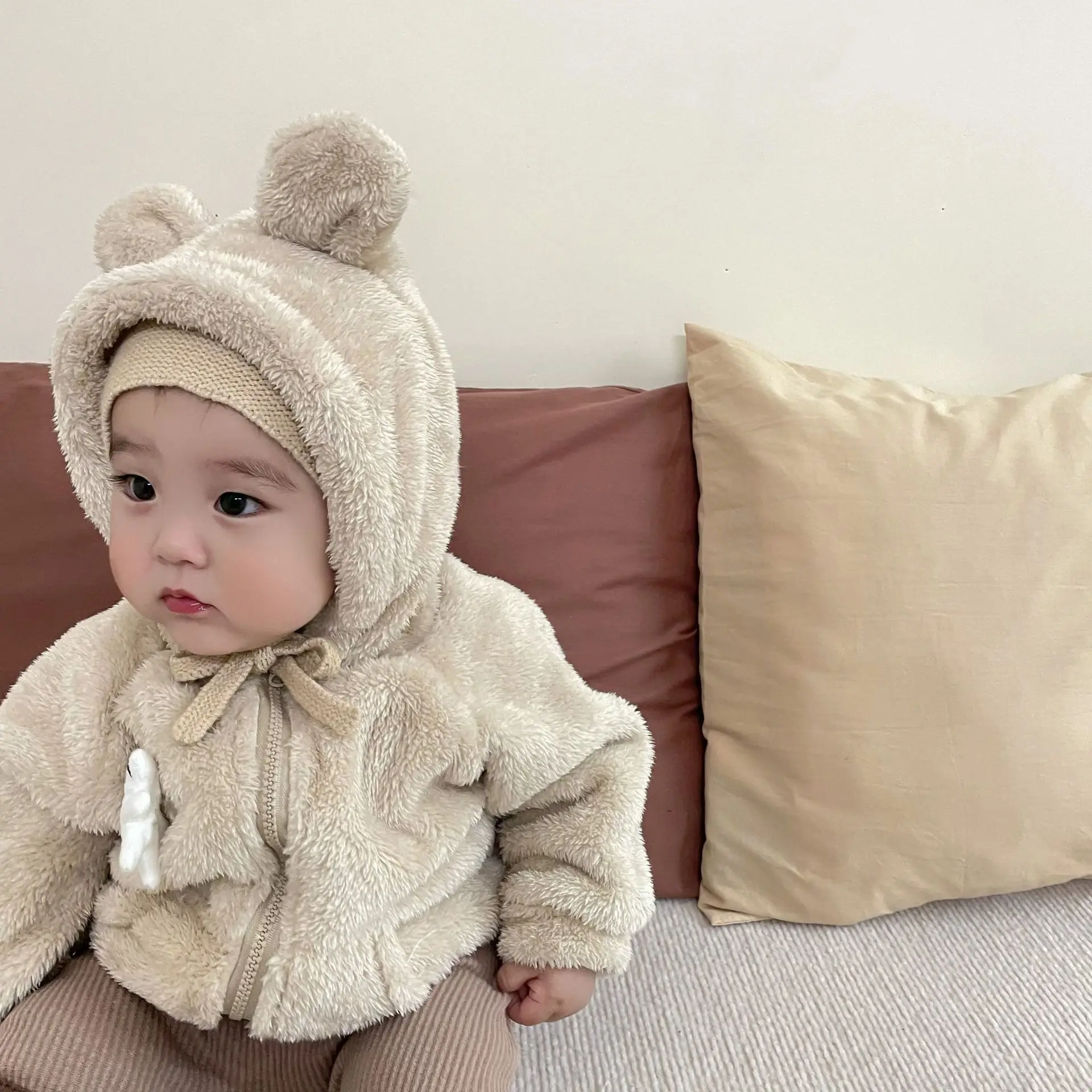 

2025 Winter New Baby Fleece Hooded Coat Boys Girls Cute Cartoon Padded Jacket Plus Velvet Thick Toddler Warm Plush Coat