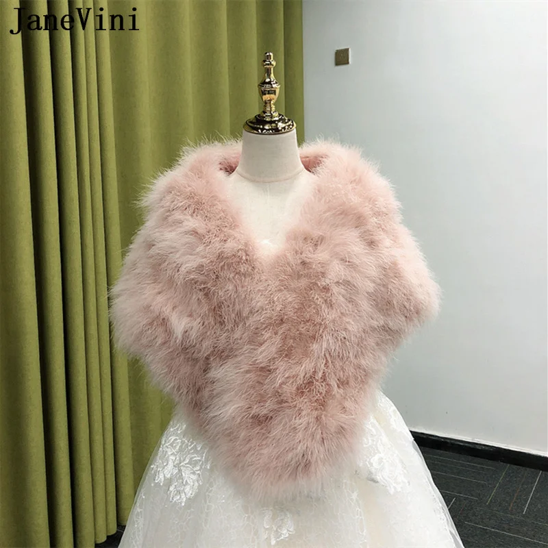JaneVini elegancki fioletowy Faux Fur Cape kobiety strusie pióra suknia ślubna szal okłady etole ślubne futro bolerka wzrusza ramionami Bruidsjas