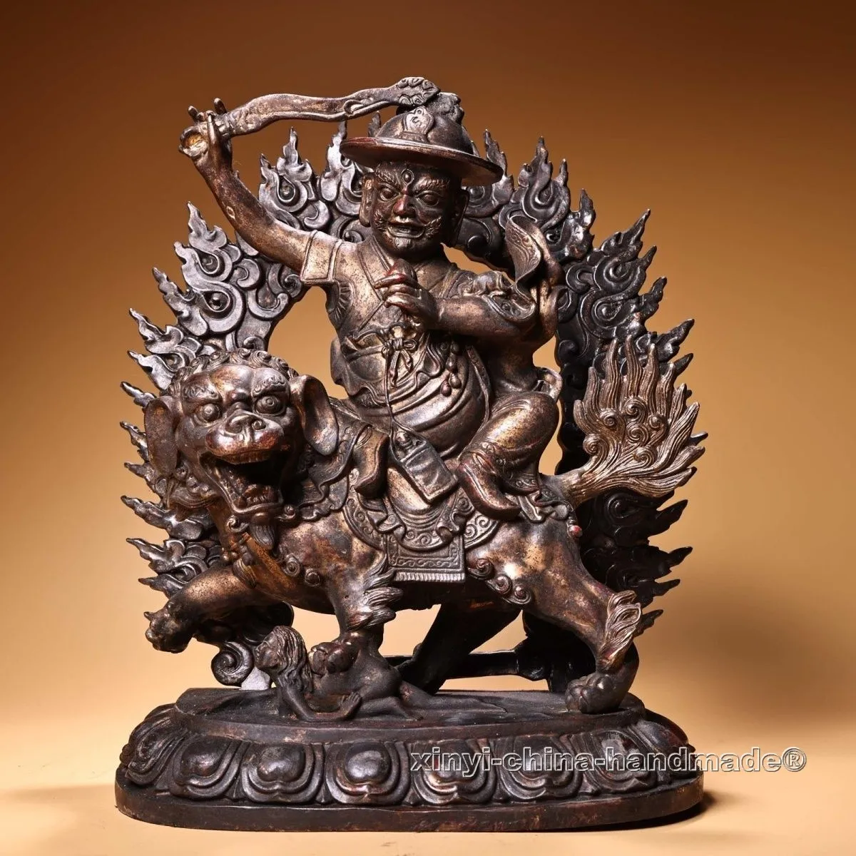 Estatua antigua de bronce de 12 pulgadas del protector Dorje Shugden Vajradhara, Dorje Kasung.