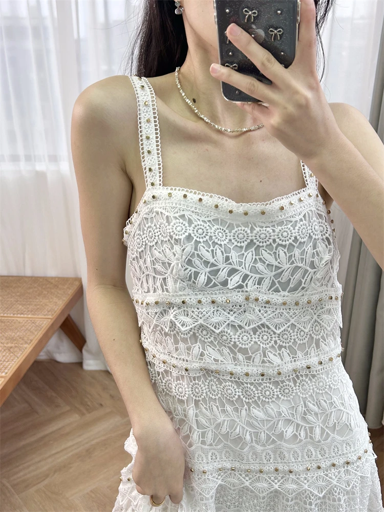 

Lace suspender fashionable white hollow hook flower dress long dress M family 2024 summer new model glitter dress women