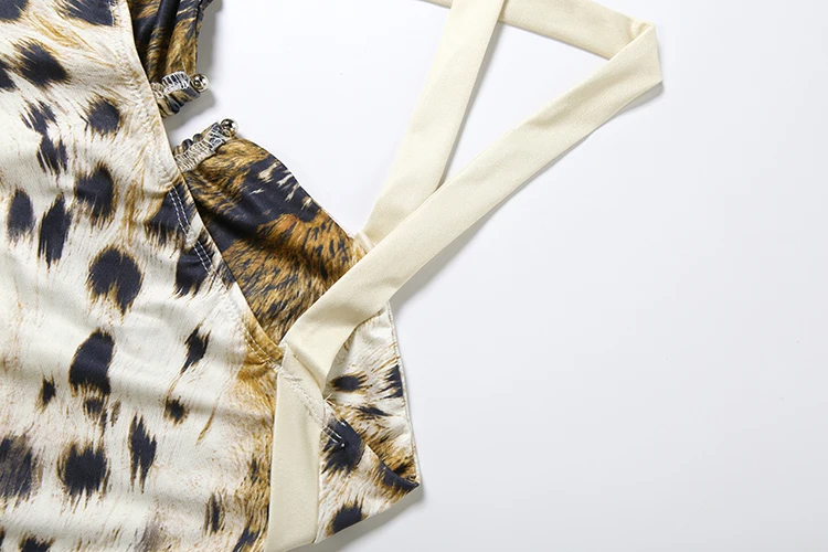 Weird Puss Leopardenmuster Sling-Kleid für Damen, tief ausgeschnittenes, rückenfreies, ärmelloses, hoch tailliertes, figurbetontes Kleid mit Pfirsichhüft-Design im Street-Wild-Stil – Detail 7