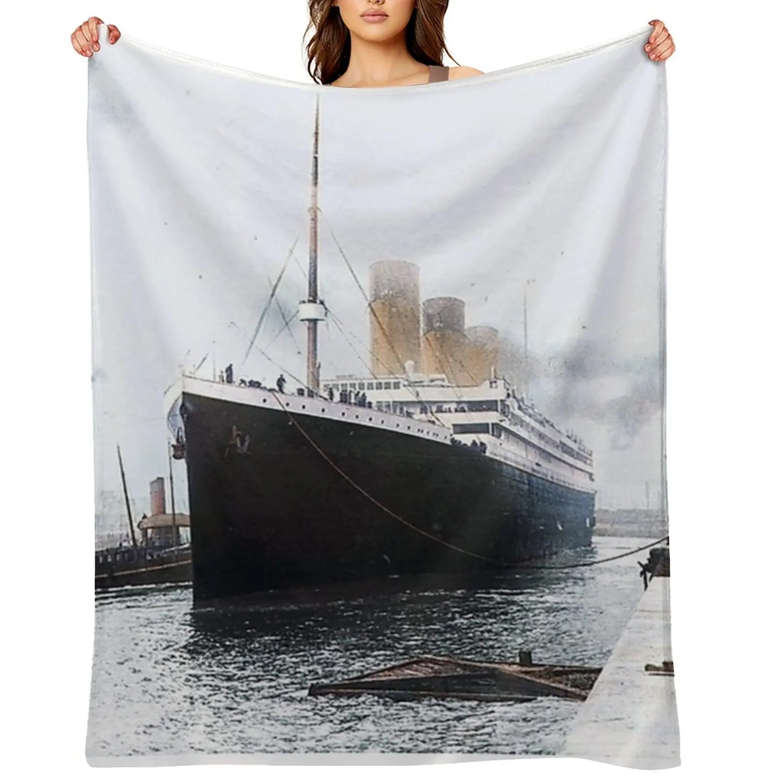 

Titanic prepares to leave port, 1912 Throw Blanket Thin Soft Beds Beach Picnic Blankets