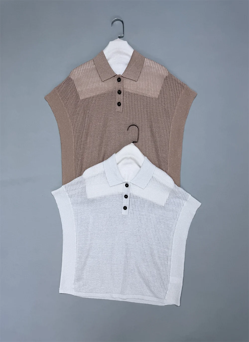 

Women's Linen 2 Piece Set Knit Polo Shirt Paired With Casual Trousers Suit