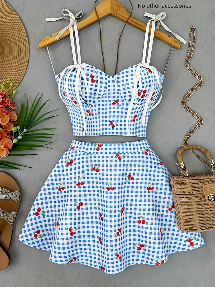 Set minigonna a canotta con stampa ciliegia a quadretti blu e bianchi da donna: top a canotta + minigonna svasata, dolce abito da vacanza retrò