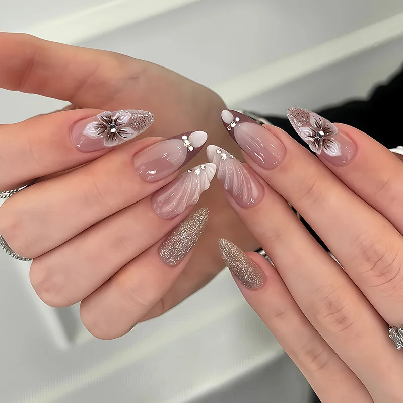 24 pezzi di mandorla di media lunghezza unghie finte francese polvere lucida indossabile stampa su unghie finte fiore 3D strass copertura completa unghie punte