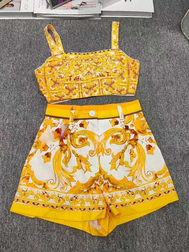 Retro geometric print sexy shoulder strap strapless top two-piece set 2026 summer women's clothing+straight shorts fashion set