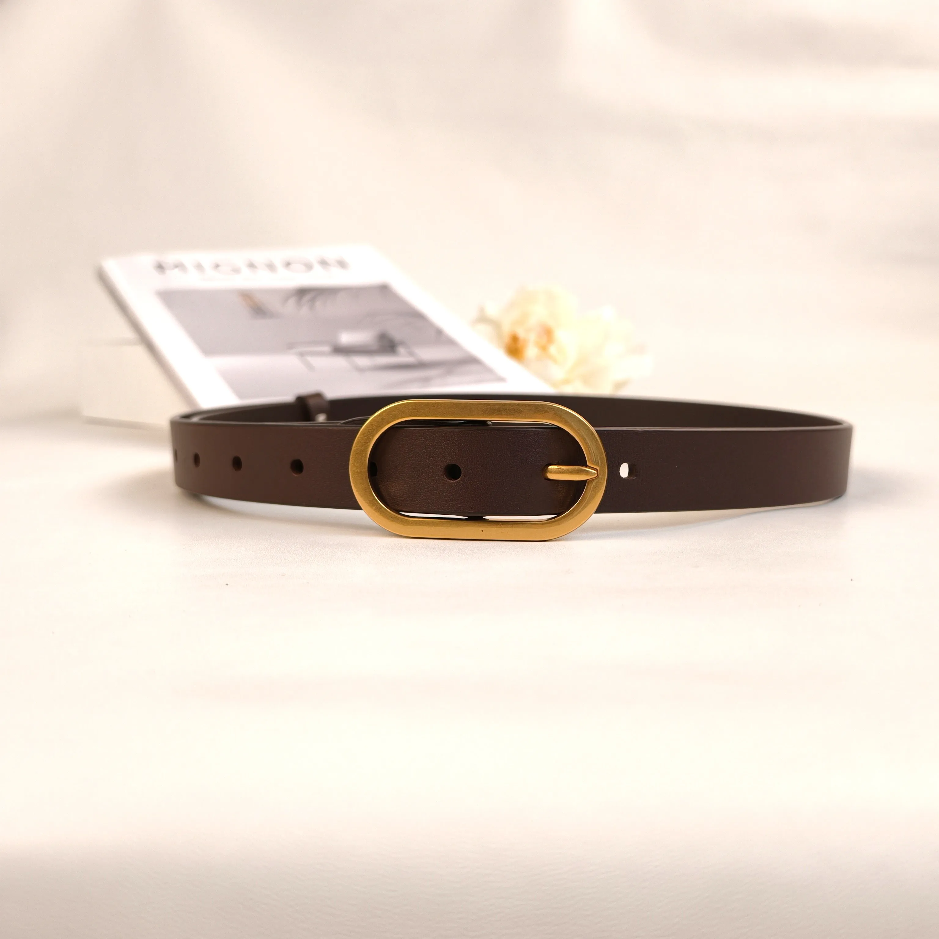 Vintage Matte Gold Oval Pin Buckle Women Waist Belt Genuine Leather Top Pick for Dresses Midi Skirts, Ideal for Gathering