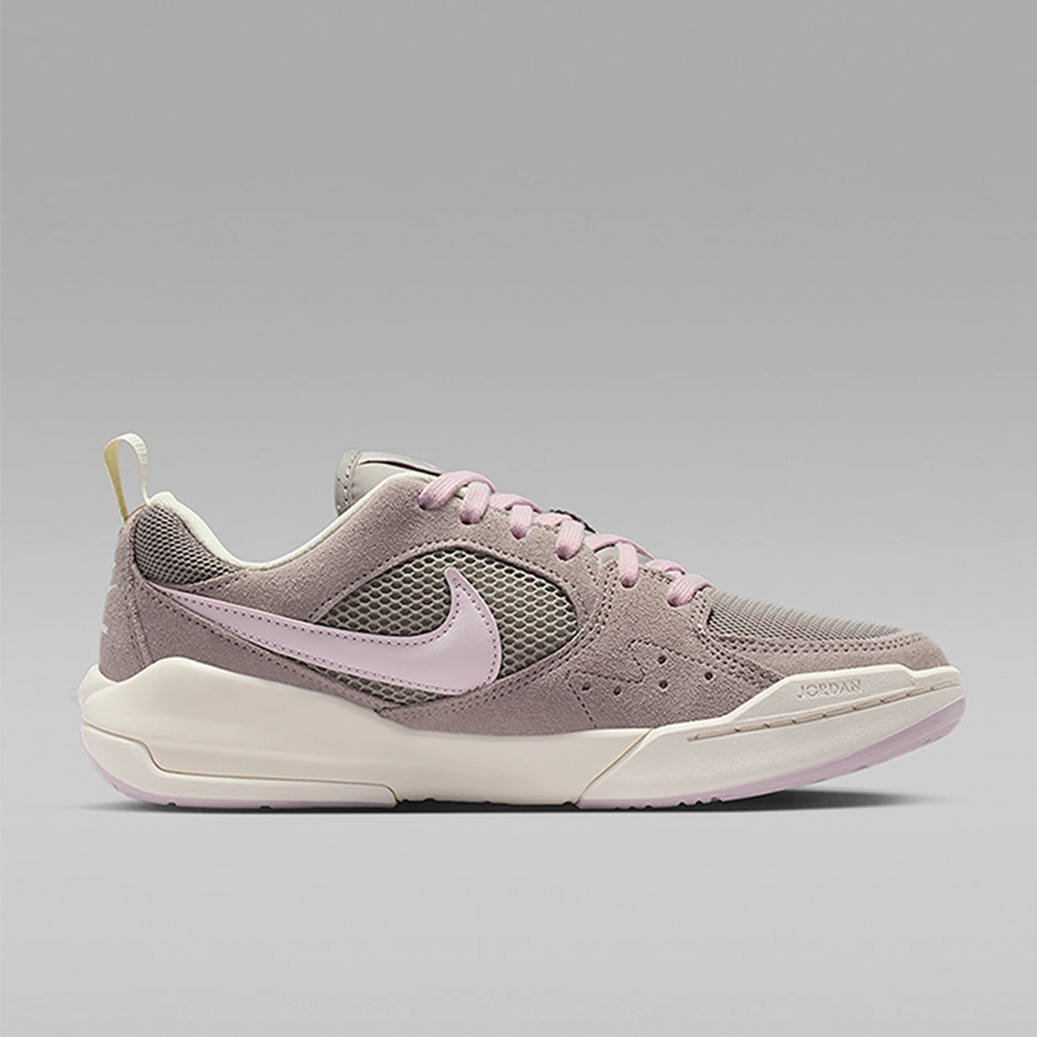 รองเท้าผ้าใบผู้หญิง Nike Jorda - Women'S Shoes Nike Jordan บทวิจารณ์และราคา