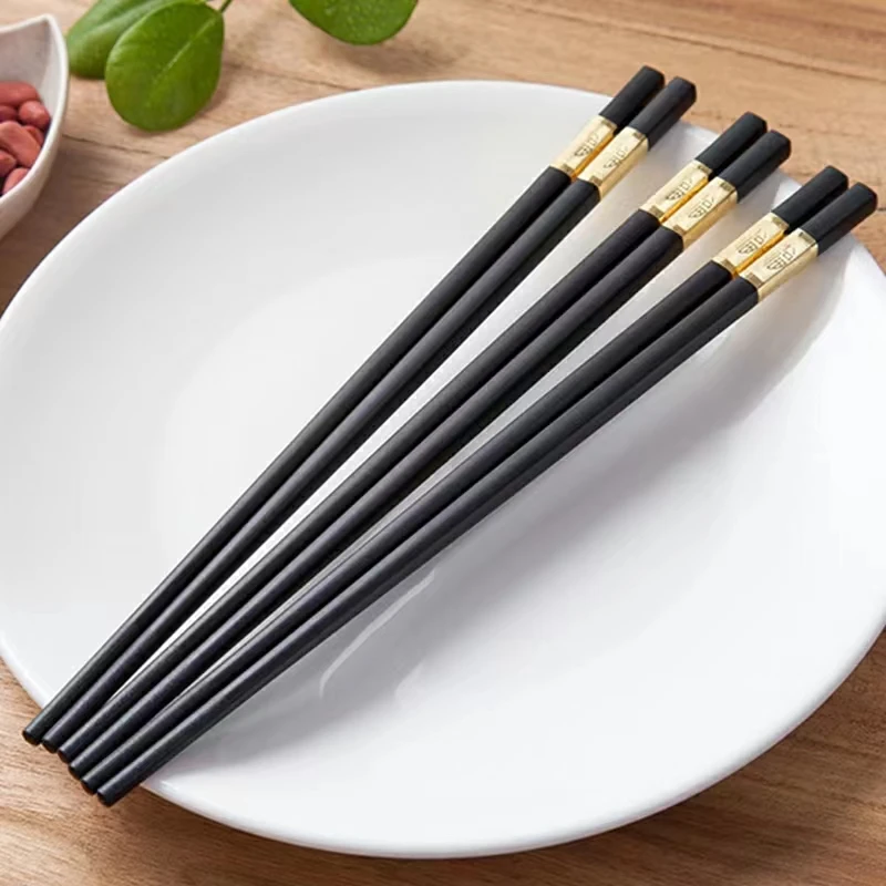 5 Pairs 24cm Reusable Chopsticks Sushi Sticks Non-Slip Chopstick Korean Japanese Food Chinese Wood Chopsticks Set