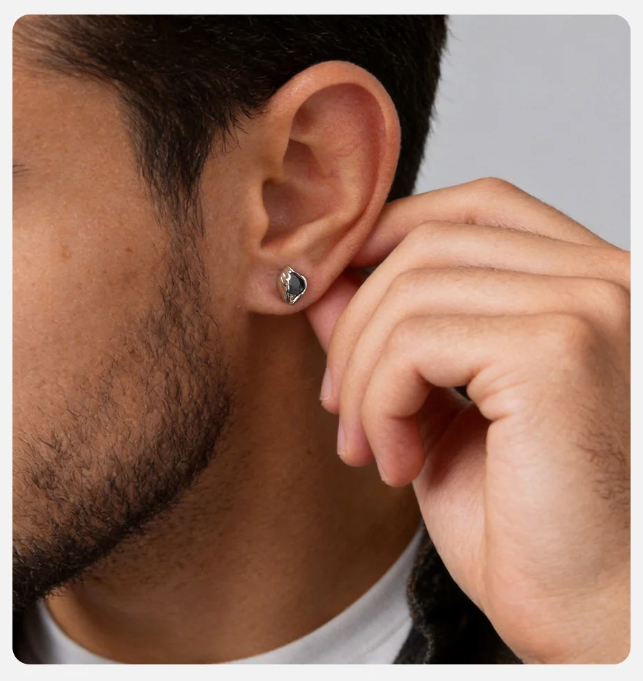 Vnox Kupfer-Ohrstecker mit schwarzem und weißem Zirkon für Männer und Frauen, gold- und silberfarbener Ohrstecker, 7 x 8,6 mm, minimalistischer Schmuck, Geschenke – Detail 5