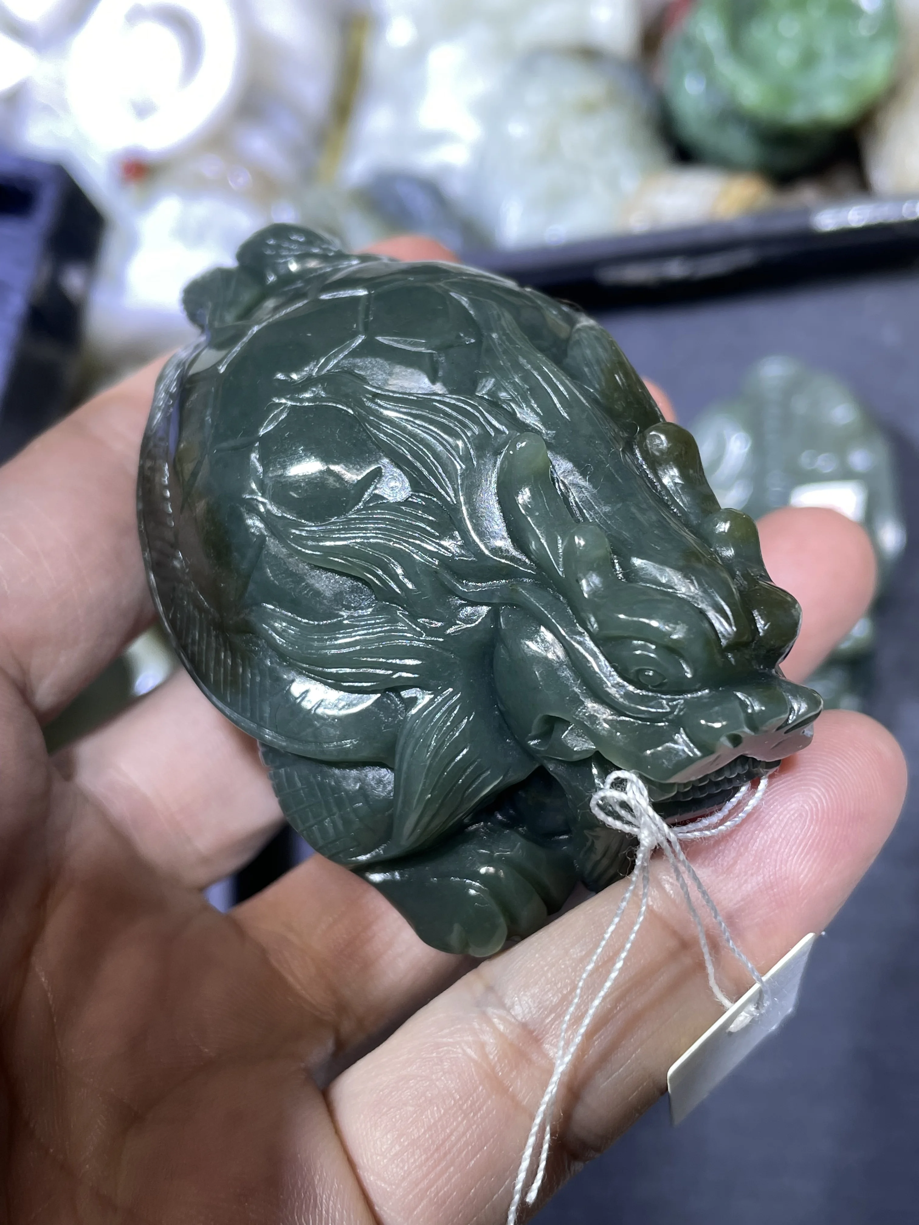 

Большой сокровище, китайский винтажный Хэтянь, старый нефритовый дракон, черепаха, лучшая покупка, дисплей, статуэтка тотема, резьба, амулет, Таймстаун