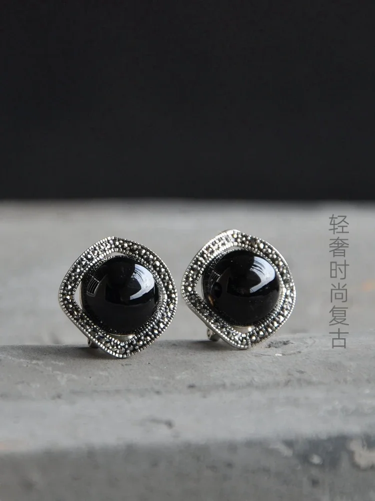 S925 sterling silver earrings Thailand retro black agate temperament hypoallergenic simple OL ear buckle