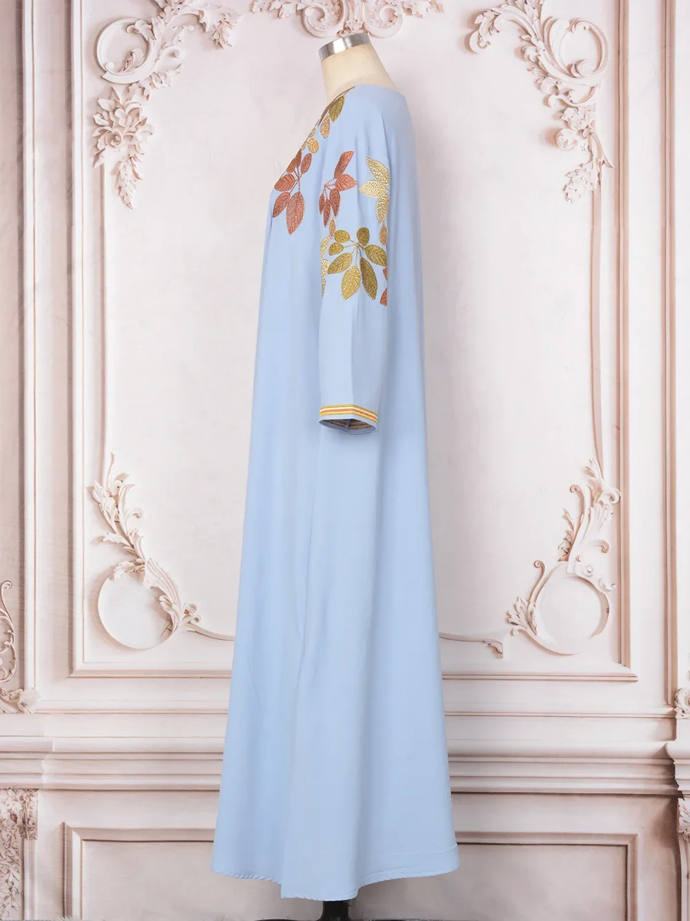 UNI National Style Women's Abaya Middle East Women's Long Dress Autumn New Embroidery Abayas Hot Drill Long-sleeved Robes