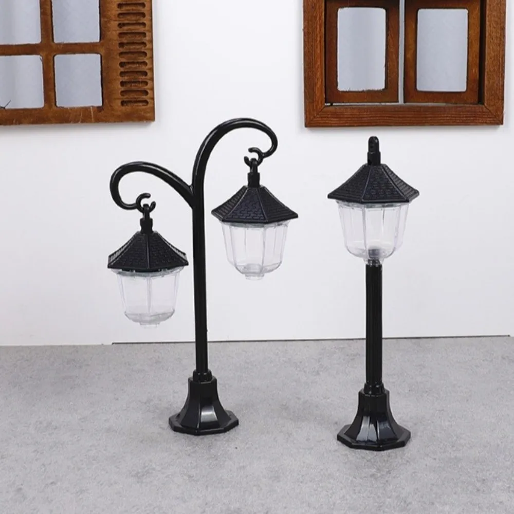 Retro Style Mini Street Lamp 1/12 Scale Miniature Size Dollhouse Accessories Desk Lamp DIY Model Landscaping Lights Pretend Play