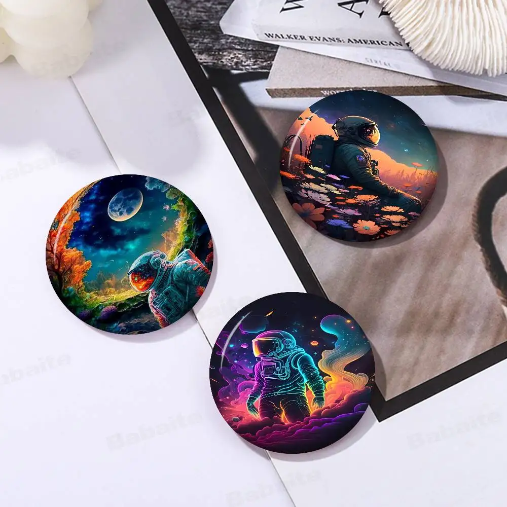 Japanese Fantasy Space Astronaut  Tinplate Soft Button Pin Brooch Metal Badge Custom Jewelry Accessories Hat Bag Lapel