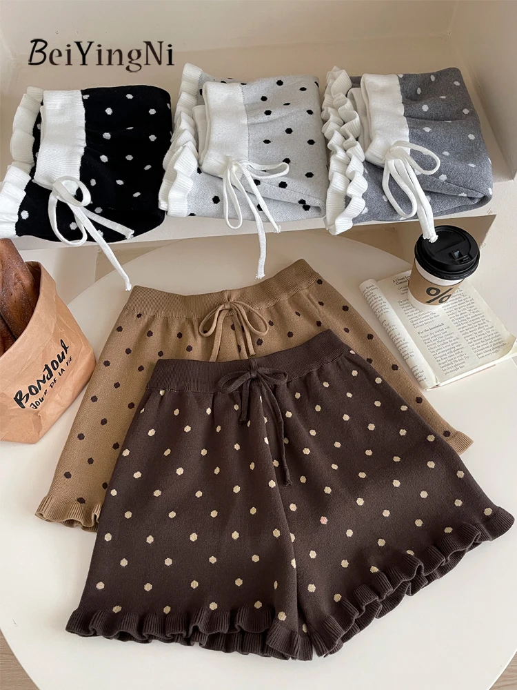 

Beiyingni, осенне-зимние женские вязаные шорты, 2025 г., стильные повседневные короткие брюки с эластичной резинкой на талии и принтом в горошек, женские съедобные деревянные грибы