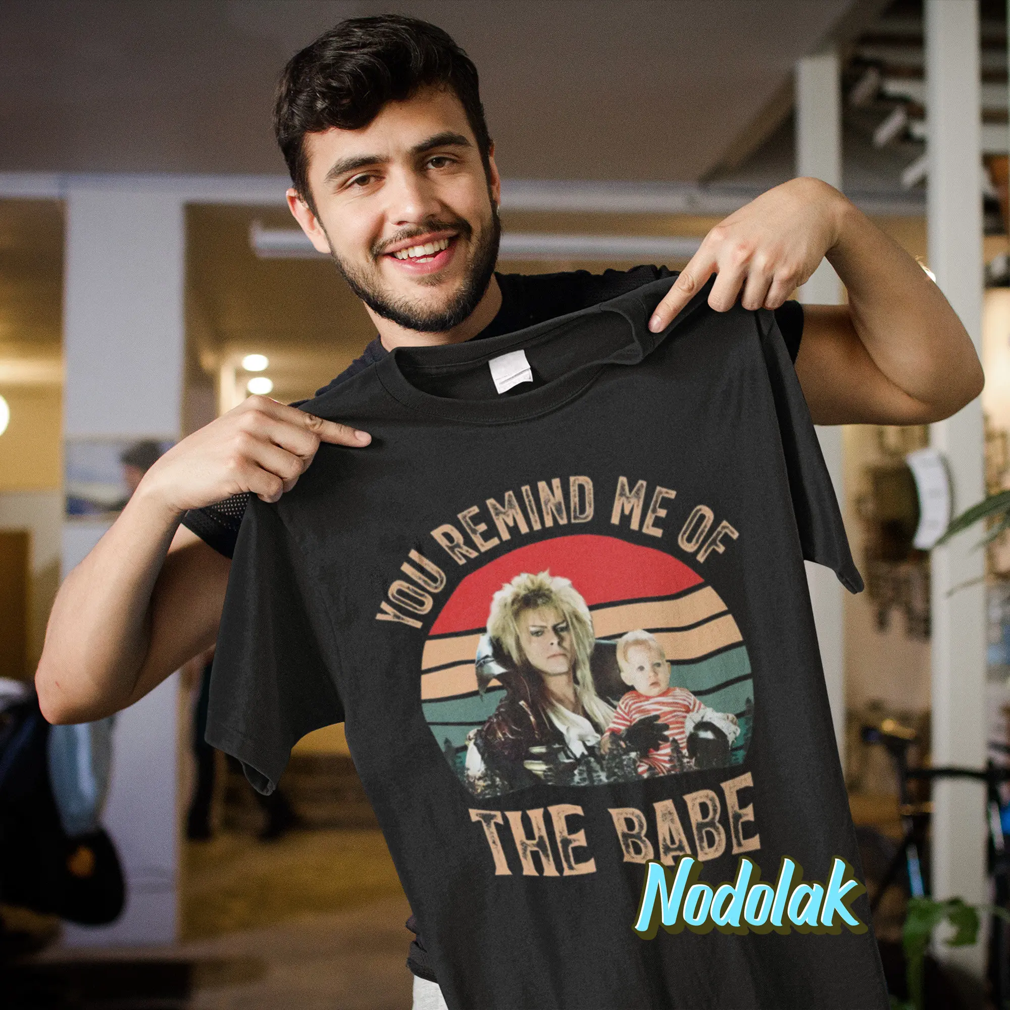 المتاهة تذكيرني من فيلم The Cult "طفل"، تي شيرت خيالي ريترو في الثمانينيات، قمصان المتاهة، قمصان ديفيد باوي، قمصان فيلم الرعب #5