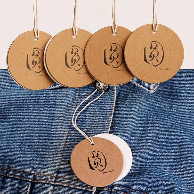 

Открытка из крафт-бумаги с индивидуальным логотипом, элитная этикетка для магазина одежды, женская бирка, выполненный на заказ рисовый белый список, дизайн, общая торговая марка