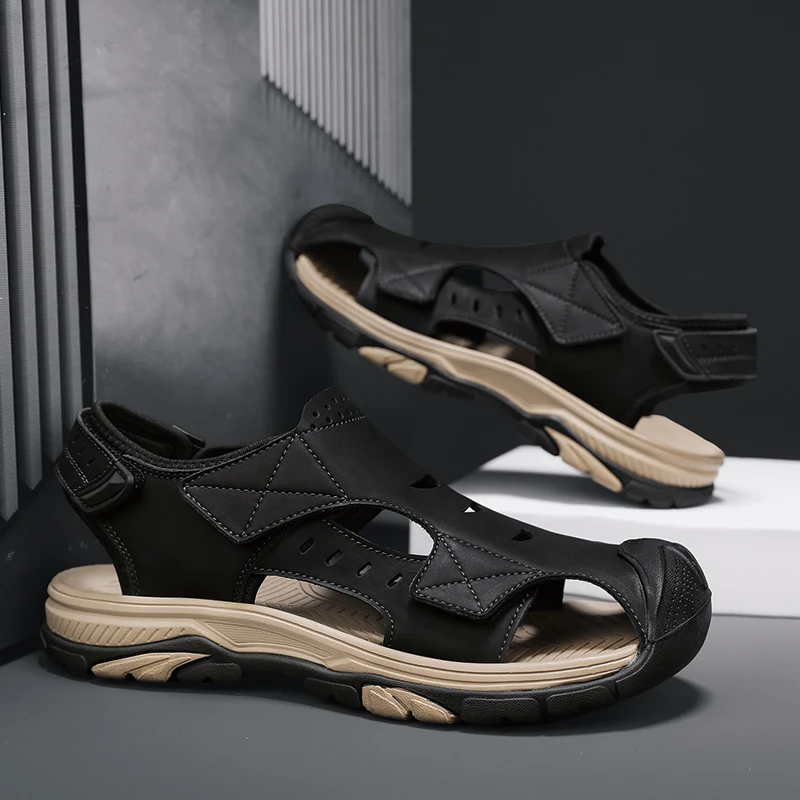 

2025 Summer Footwear Outdoor Casual Cowhide Shoes Man Breathable Lightweight Men's Beach Sandals Slippers Velcro Hard-Wearing