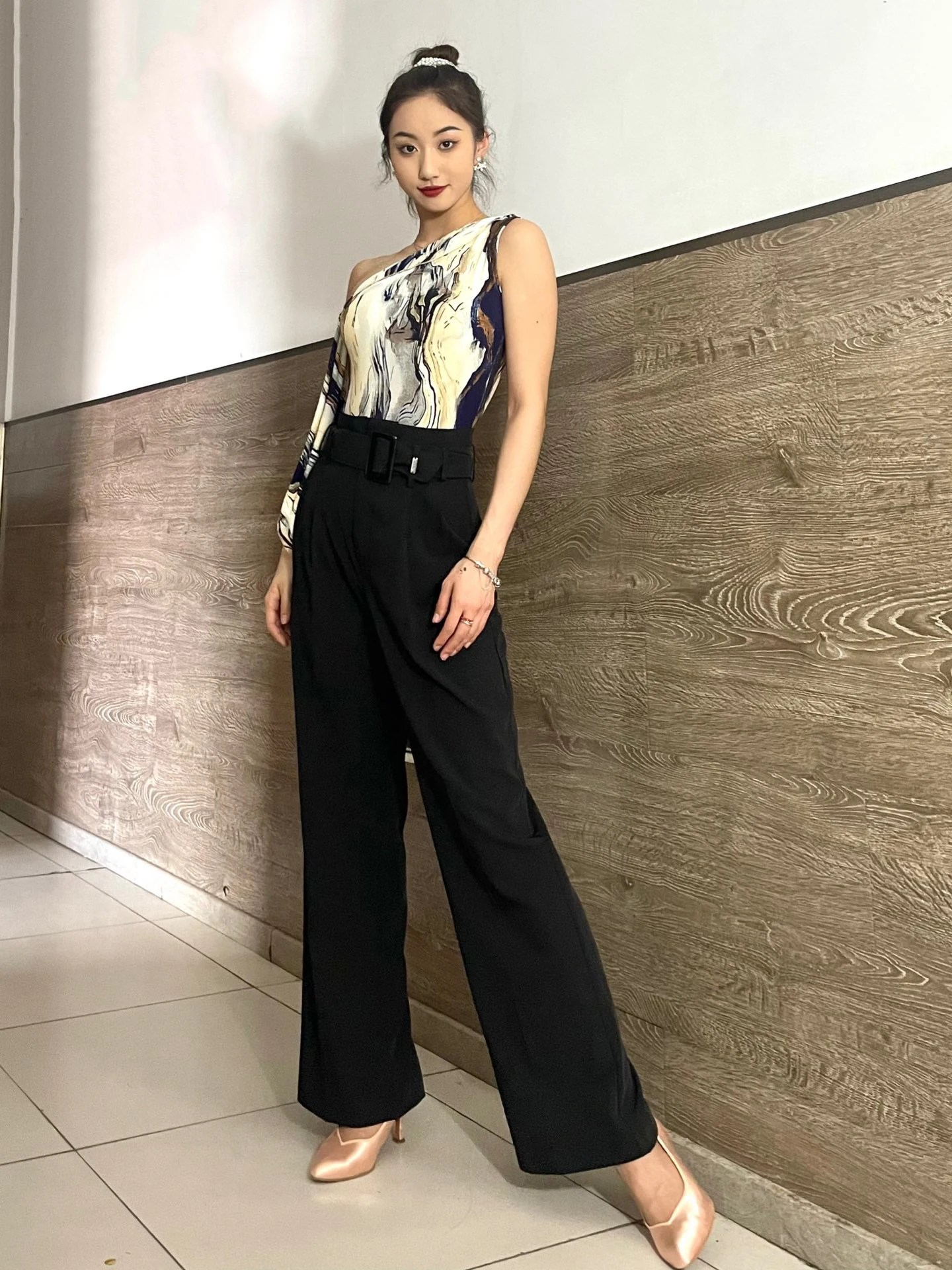 New Ballroom Dance Clothes Women Latin Dance Practice Wear Slant Shoulder Tops Black Pants Adult Waltz Social Dance Wear BL11165