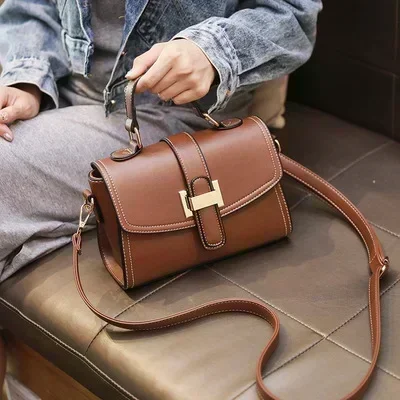 Bag in autumn and winter bag new ladies shoulder bag handbag fashion retro Mori diagonal bag factory outlet.