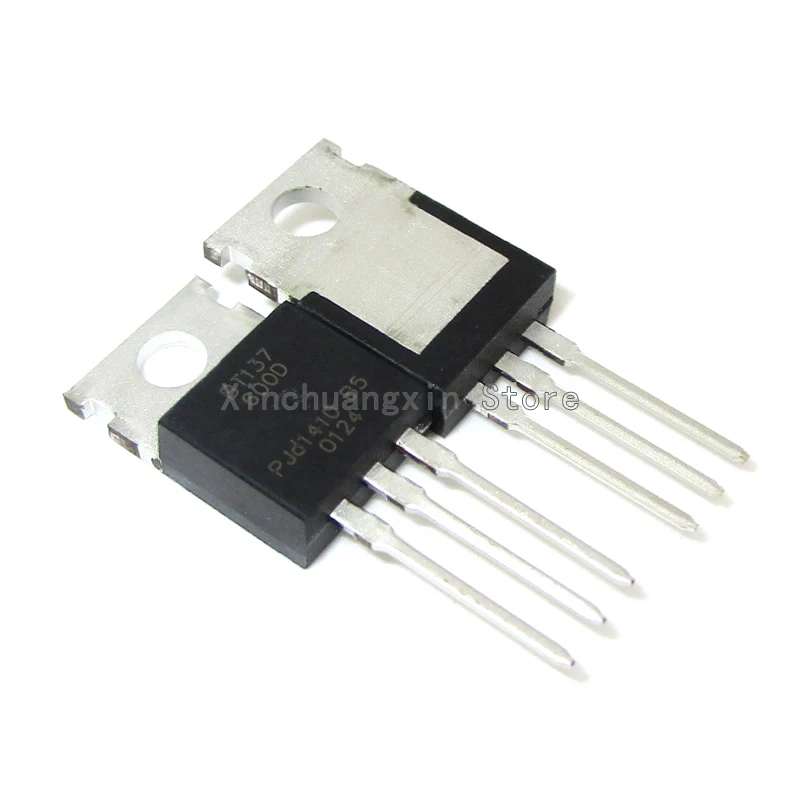 5Pcs/Lot New BT136-600D BT137-600D BT138 BT139 600D TO-220 Triac Transistors