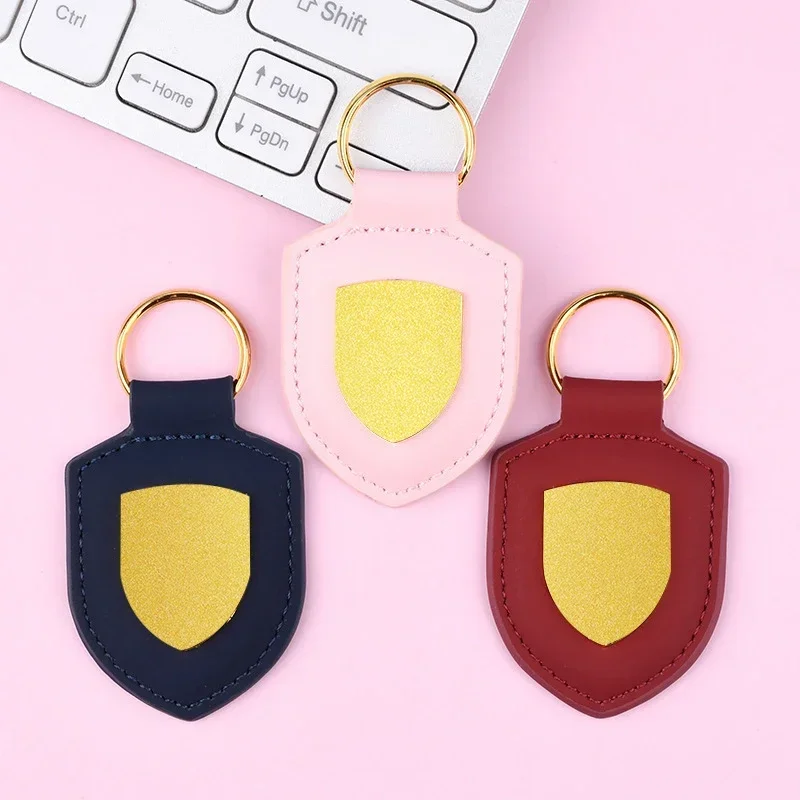 Car Keychain Shield Leather Creative Couple Key Chain Personalized Cultural Travel Metal Pendant For Men Exquisite Fashion Gift