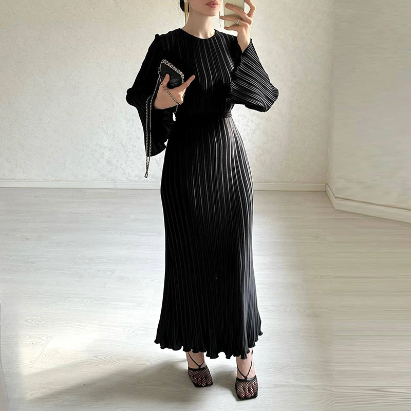 2024 New Women\'s O Neck Pleated Party Dress Gentle Temperament Solid Color Flared Sleeve Dress Elegant Lace Up Slim Long Dresses