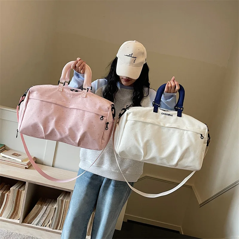 fashionable-lightweight-yoga-bag-handheld-travel-fitness-bag-wet-and-dry-separation-multifunctional-suitcase-handle-bag