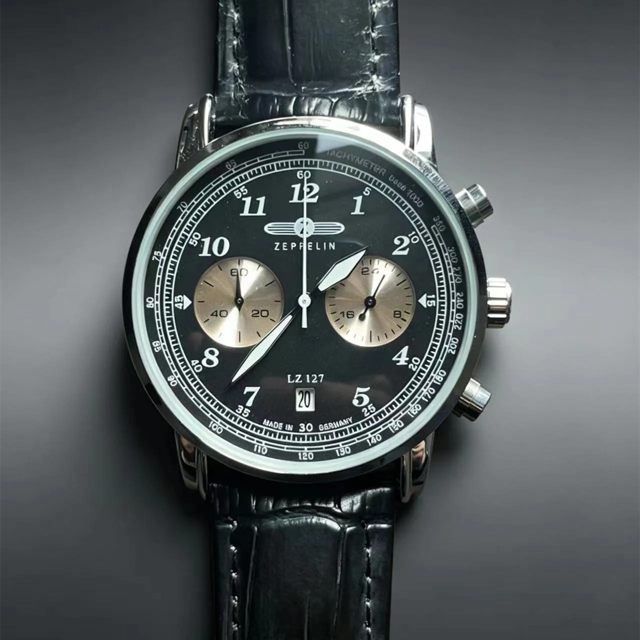 Fashionable Luxury Men's Watch Multifunction Chronograph Panda Eye Zeppelin Watch Business Casual Quartz Wristwatch Relogio