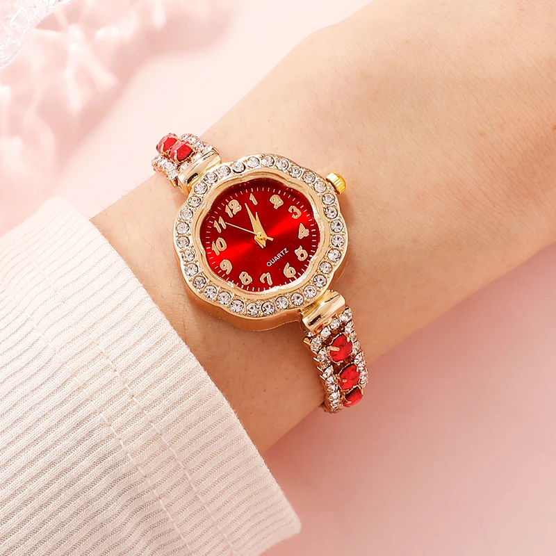 Diamond Women Watches Red Watch Ladies Wrist Watches Luxury Brand Rhinestone Womens Bracelet Watches Female Relogio Feminino