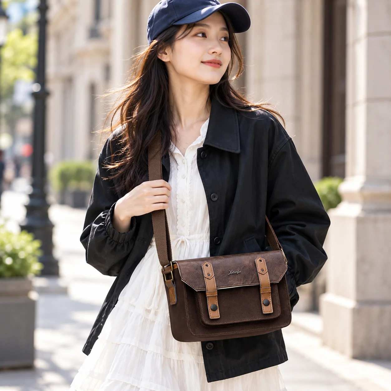 Vintage Travel Camera Bag, Casual Canvas Crossbody Messenger Case with Padded Interior, Large Opening and Adjustable Strap