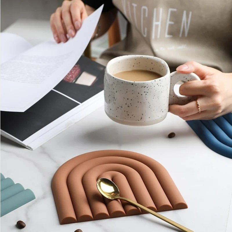 Cross-Border in Stock Silicone Insulation Placemat Nordic Style Morandi Rainbow Coffee Cup Mat Anti-Scald Thickening Heat-Resist