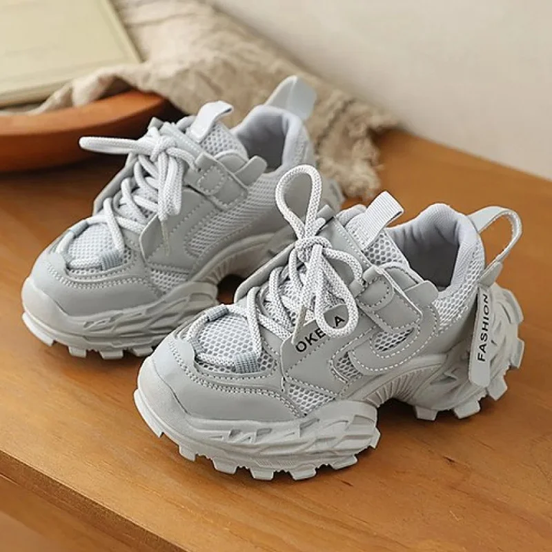 

Спортивная обувь из искусственной кожи для детей, модные кроссовки для мальчиков и девочек, нескользящие детские кроссовки для повседневной носки.